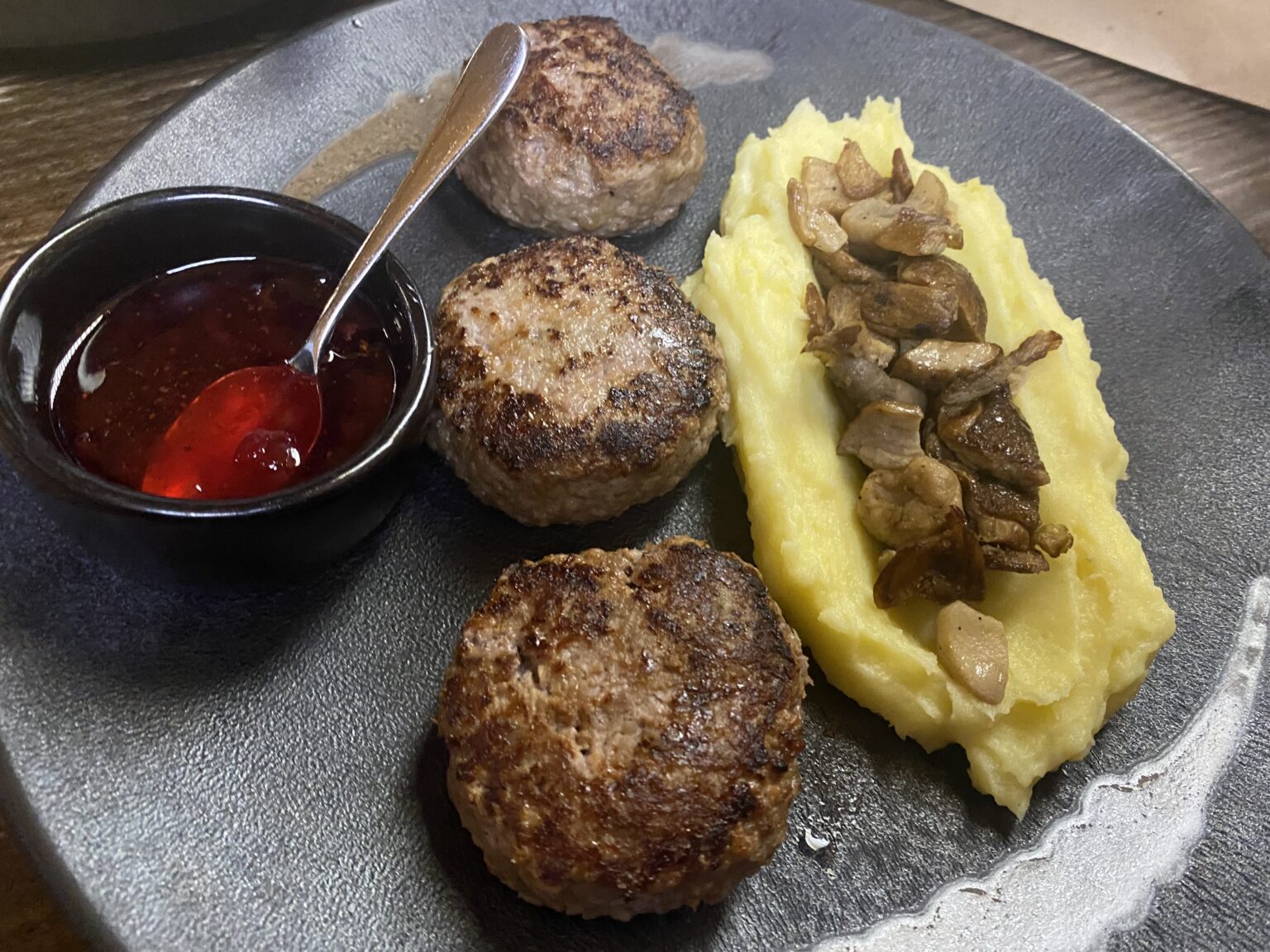 Best Ukrainian Food to try - Eat this holodec. - Places and Recipes